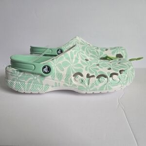 NWOB Crocs Baya Seasonal Printed Clog Size M11 In Color Pistachio